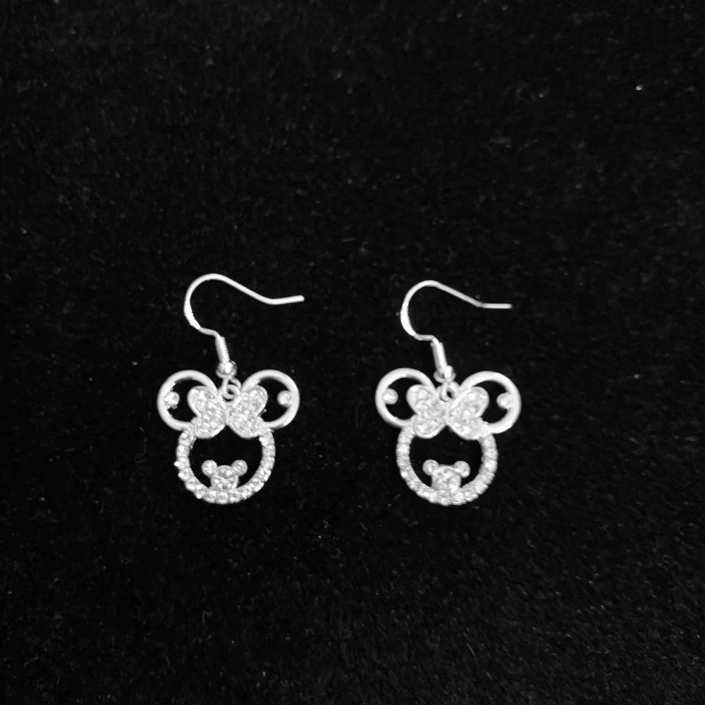 Rhinestone Minnie Mouse silver earrings